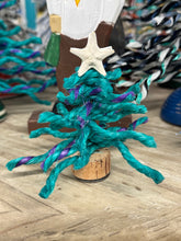 Load image into Gallery viewer, Mini lobster rope trees