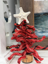 Load image into Gallery viewer, Mini lobster rope trees